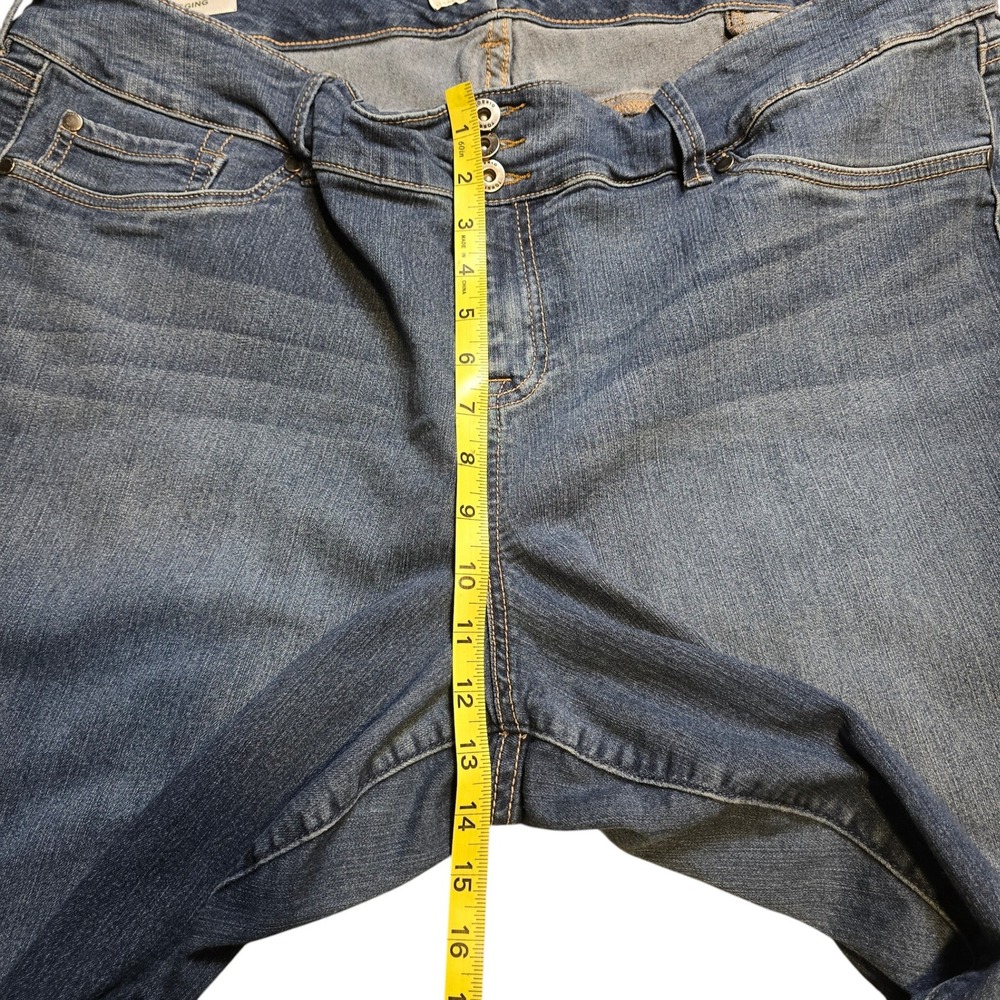 Torrid Women's Denim Mid-Wash Button High Rise Jeggings 26R or 4X - Picture 10 of 12